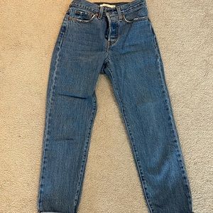 Levi’s Wedgie Icon Fit Tapered Jeans